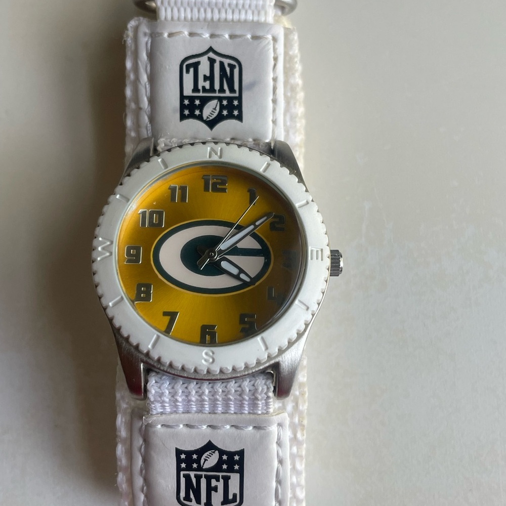 NFL Green Bay Packers Yellow and White Fan Watch - Picture 1 of 7